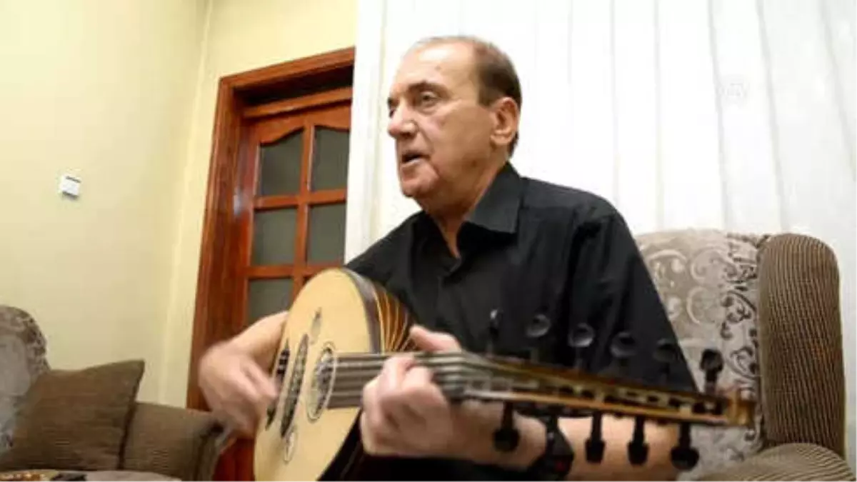 Karanlık Dünyasını Müzikle Aydınlattı