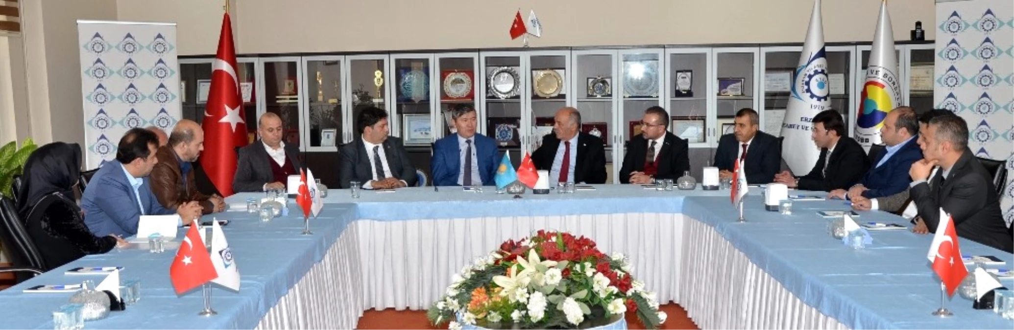 Kazakistan Büyükelçisi Saparbekuly\'den Etso\'ya Ziyaret