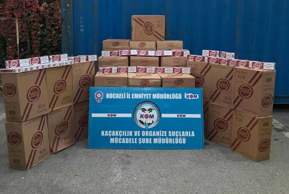 Kocaeli\'de 77 Bin 500 Paket Kaçak Sigara Ele Geçirildi