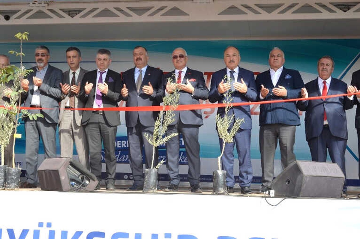 Kocamaz, Erdemli\'ye Yapılan Hizmetlerin Açılışını Gerçekleştirdi