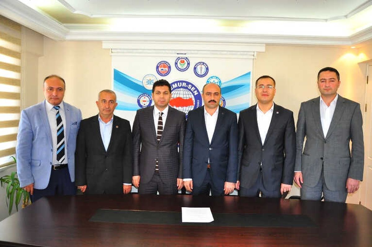 Manisa Memur-Sen\'den Çin Zulmüne Tepki