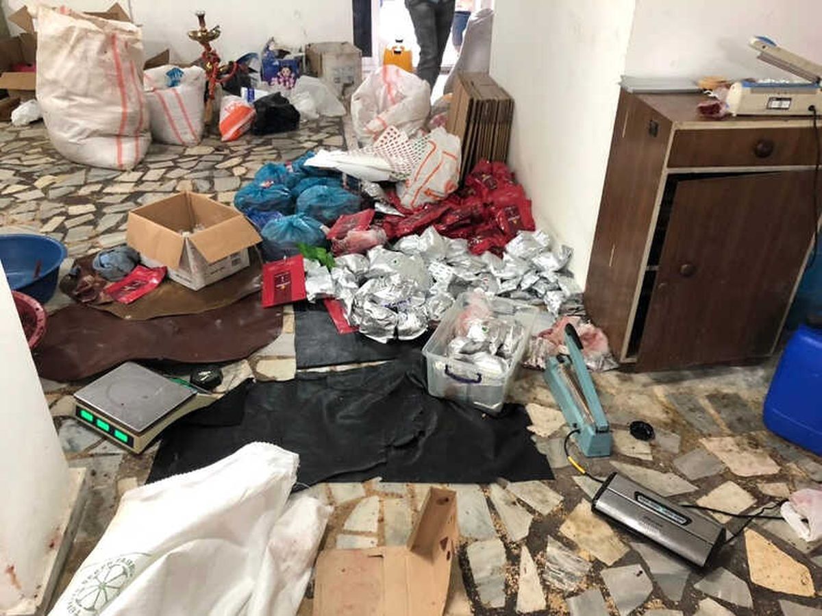 Mersin\'de Sahte Nargile Tütünü Operasyonu