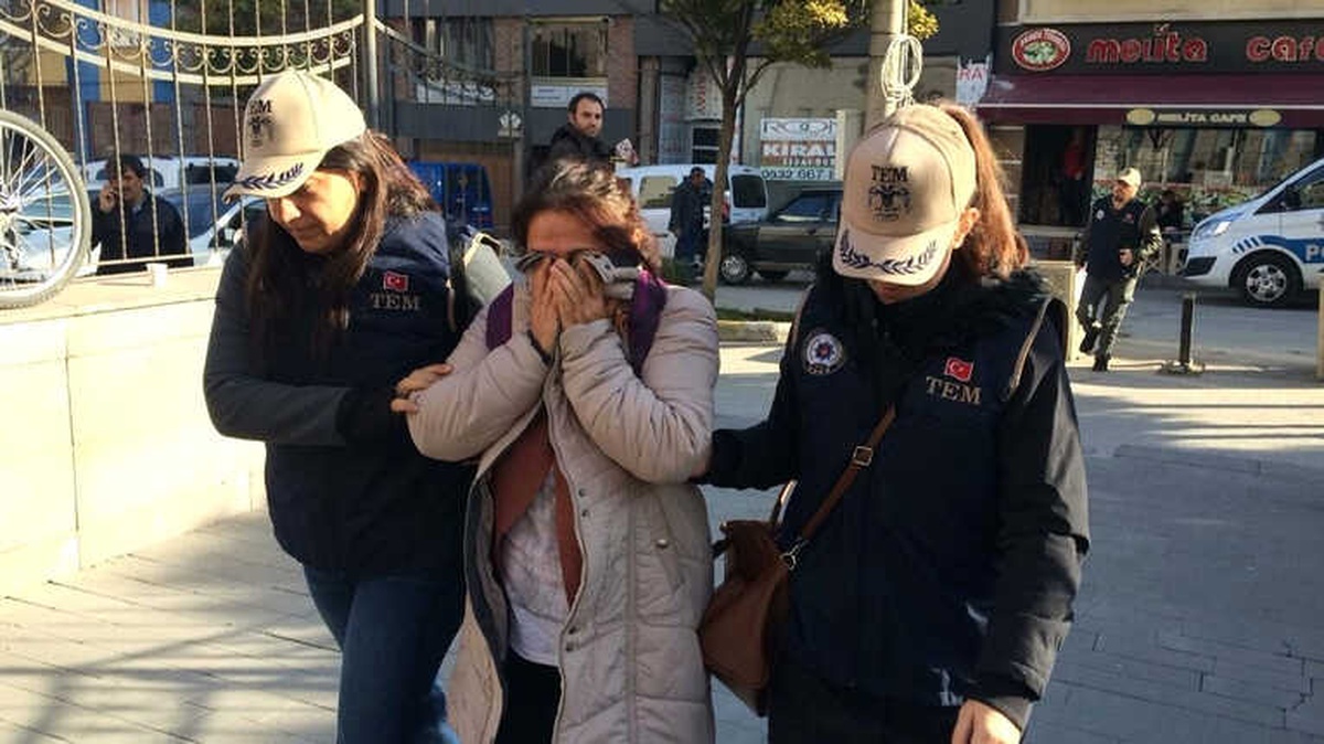 Pkk/kck Şüphelisi Kadın Adliyede