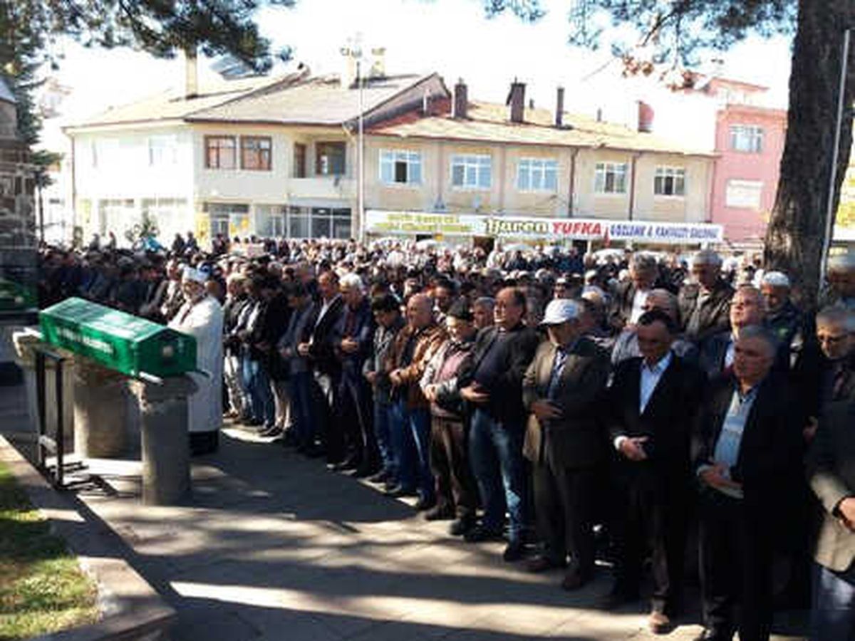 Su Dolu Kovaya Düşerek Boğulan Minik Yıldız, Toprağa Verildi