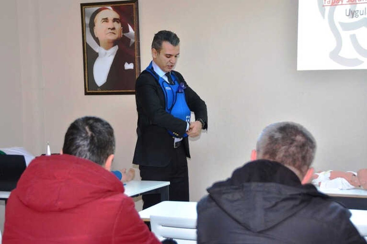 Süleymanpaşa Belediyesi\'nin İlkyardım Eğitimleri Sürüyor