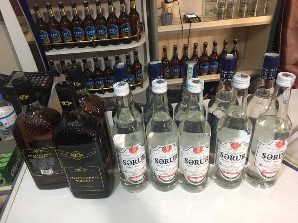 Van\'da Kaçak Alkollü İçecek ve Sigara Ele Geçirildi