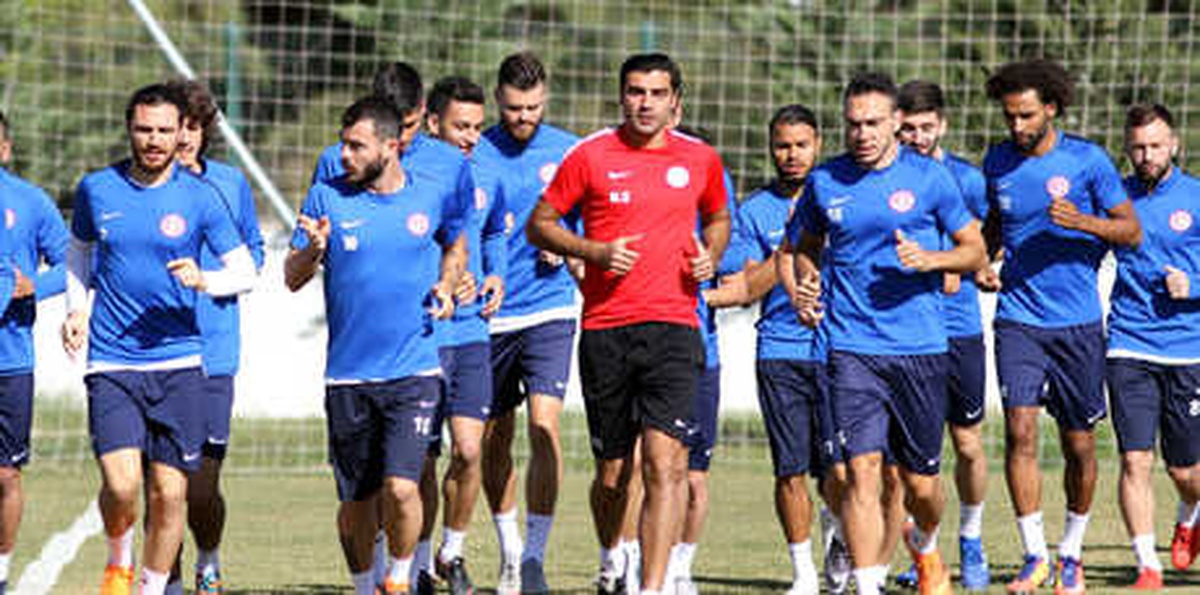 Antalyaspor\'da Akhisar Mesaisi Sürüyor
