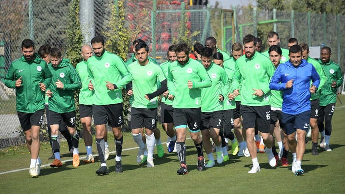 Atiker Konyaspor\'da Mke Ankaragücü Maçı Hazırlığı Sürüyor