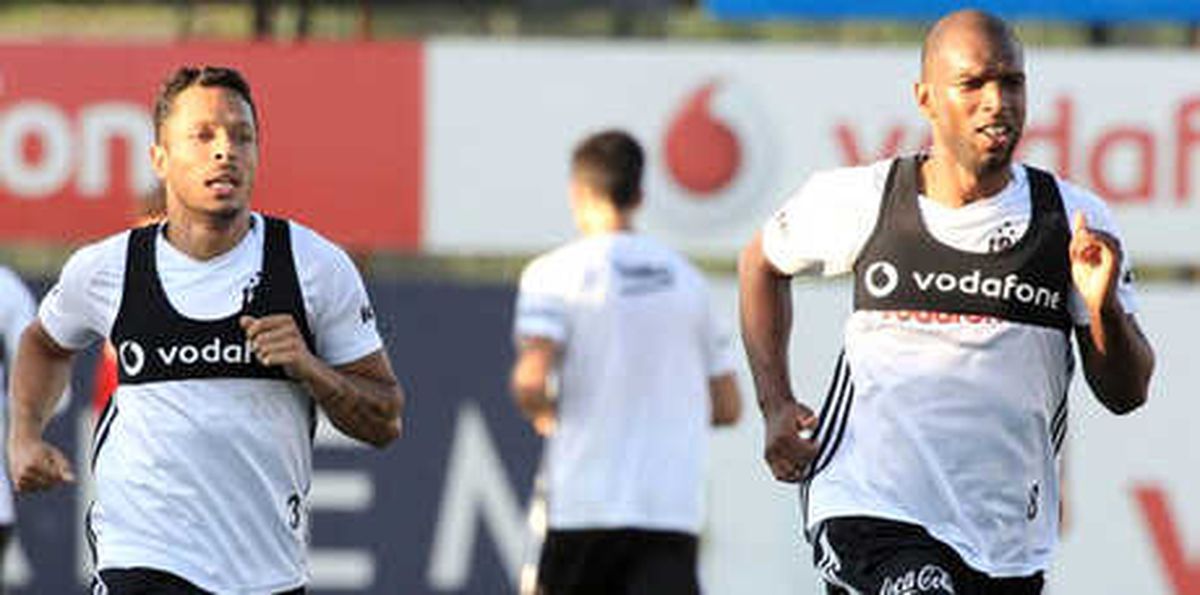 Babel ve Adriano\'dan Yönetime Olumlu Cevap