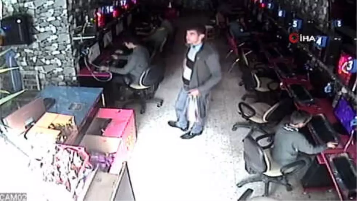 Çocukların Gözü Önünde Şarjdaki Cep Telefonu Böyle Çaldı