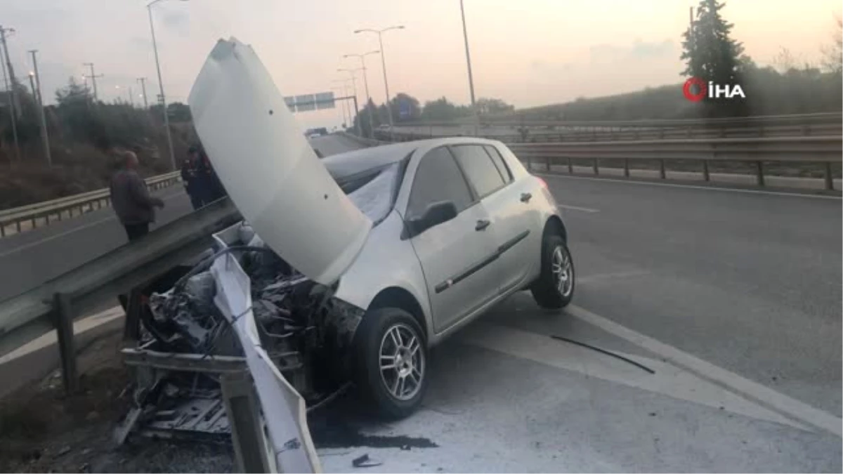 Direksiyon Hakimiyetini Kaybeden Alkollü Sürücü Bariyere Ok Gibi Saplandı