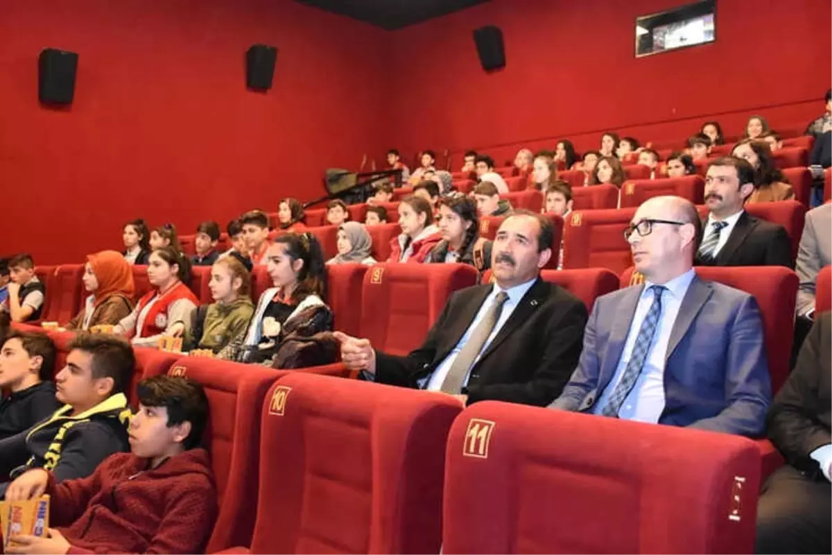 Erzincan\'da 3 Bin 816 Öğrenci Sinema ile Buluşacak