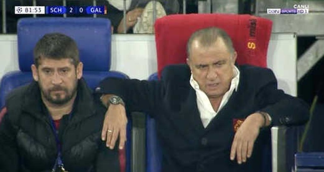 Fatih Terim'in Çaresiz Fotoğrafı, Sosyal Medyada Gündem Oldu - Son Dakika  Spor
