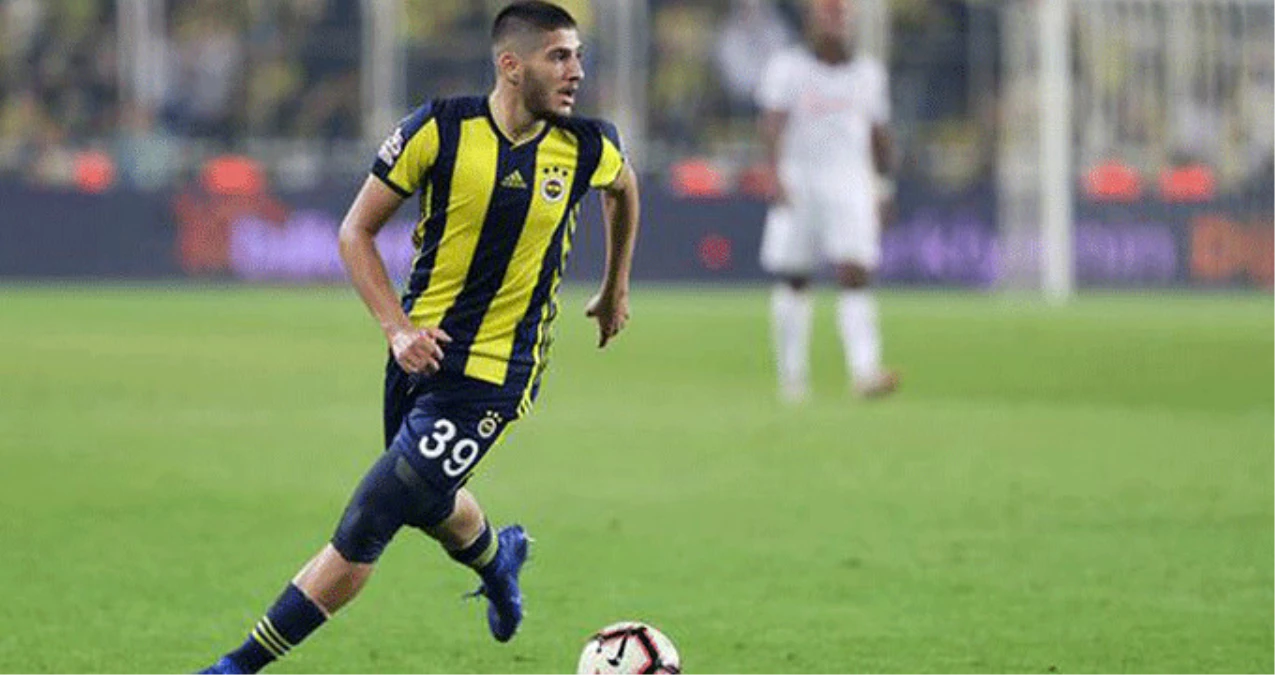 Fenerbahçe\'de Yassine Benzia, Anderlecht Maçının Kadrosuna Alınmadı