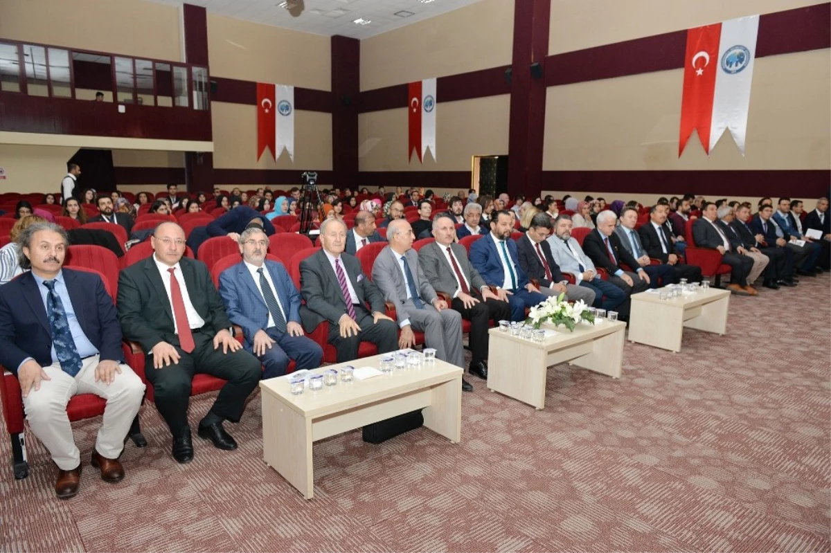 Kmü\'de 1. Karaman Uluslararası Dil ve Edebiyat Kongresi