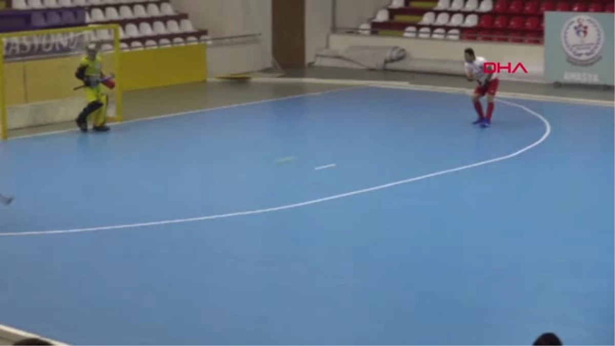 Spor Erkekler Salon Hokeyi Süper Ligi 1\'inci Etap Maçları Amasya\'da Başladı