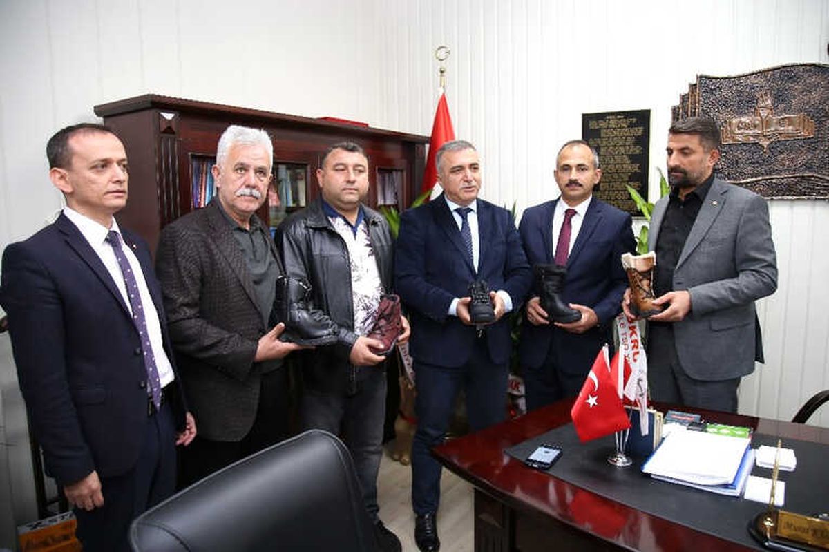 Tokat Tso\'dan 917 Öğrenciye Bot Yardımı