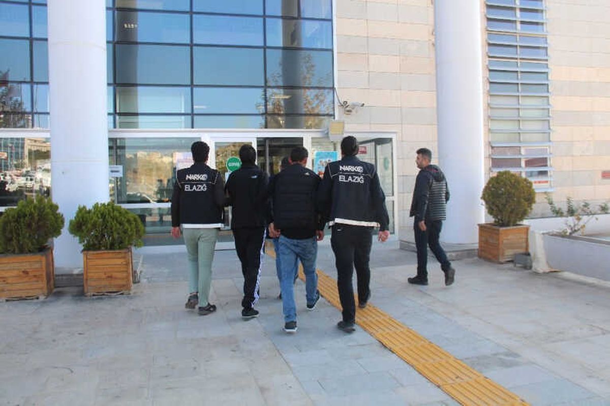 Uyuşturucu Madde Satarken Yakalanan Şüpheli Tutuklandı
