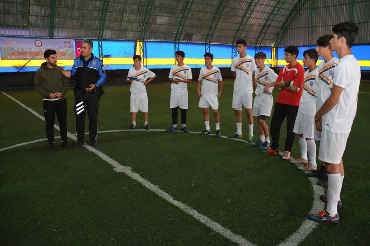 Van\'da Liseler Arası Futbol Turnuvası