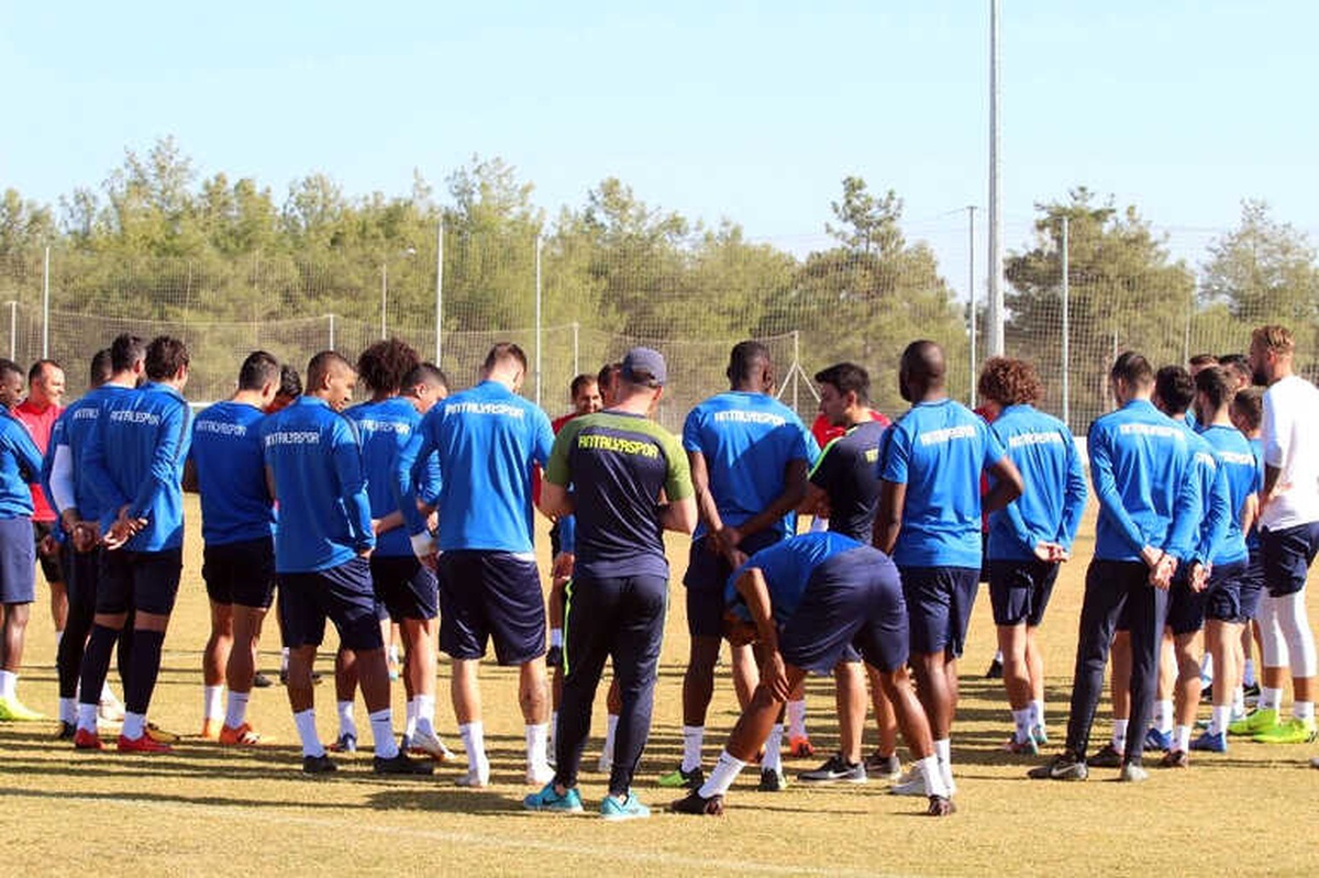 Antalyaspor\'da Akhisarspor Maçı Hazırlıkları