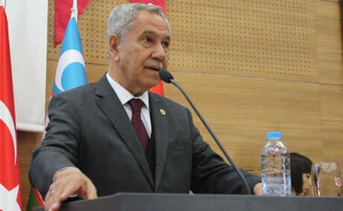 Arınç, Kastamonu\'da Sempozyuma Katıldı, Sergi Açtı