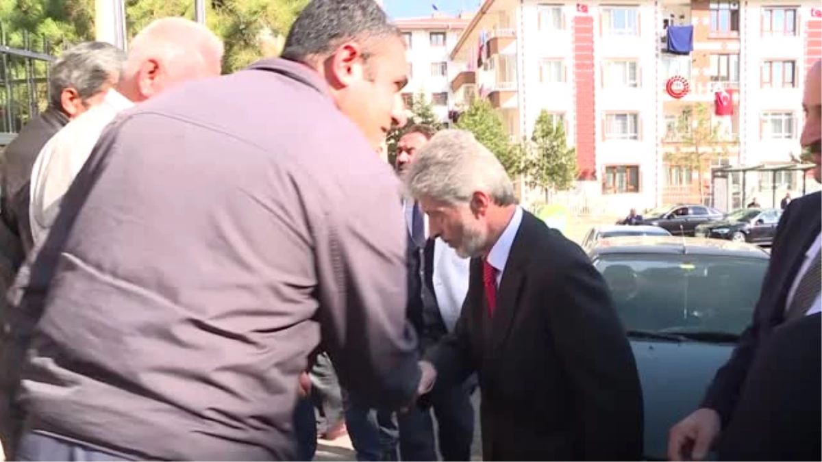 Büyükşehir Belediye Başkanı Tuna\'dan Mamak Esnafına Ziyaret