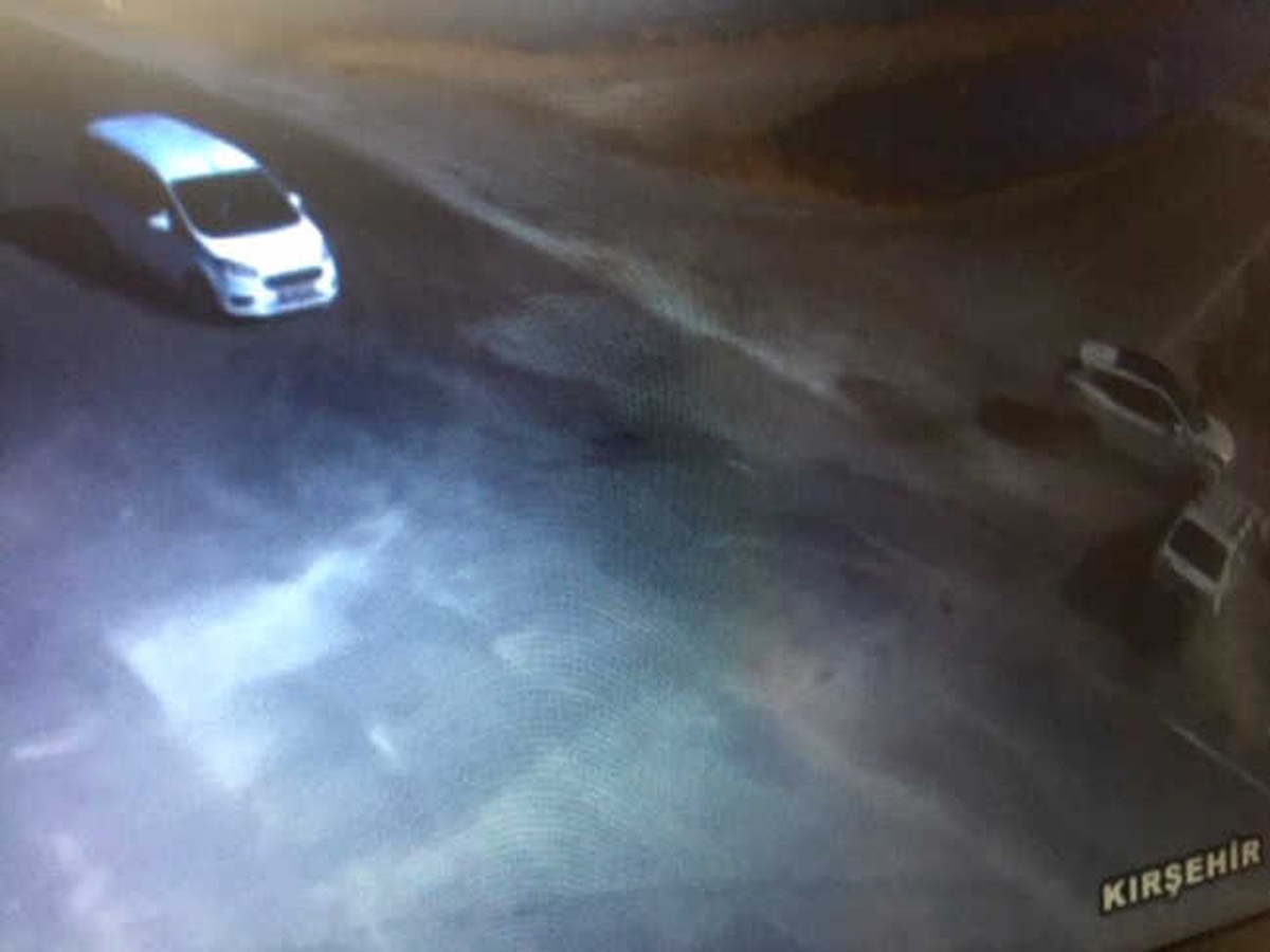 Cipin Çarptığı Aracın Tüm Kapıları Açıldı