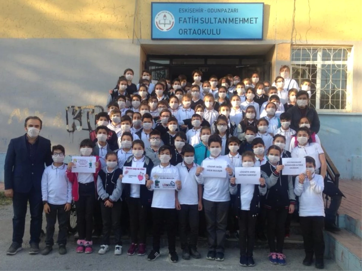 Fatih Sultan Mehmet Ortaokulu\'nda Empati Eylemi