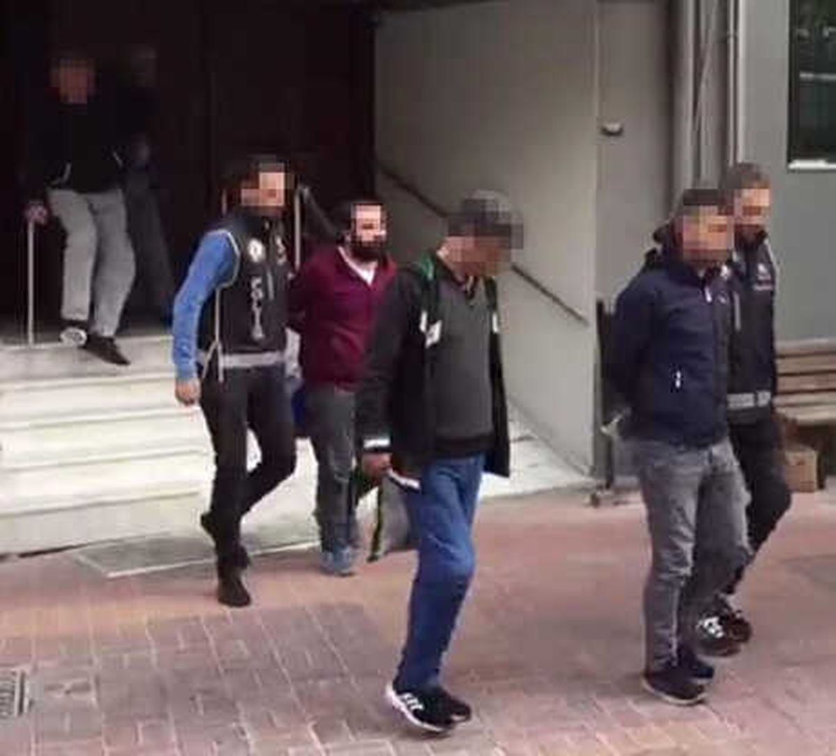 İzmir\'de, Tefecilik İddiasına 2 Tutuklama