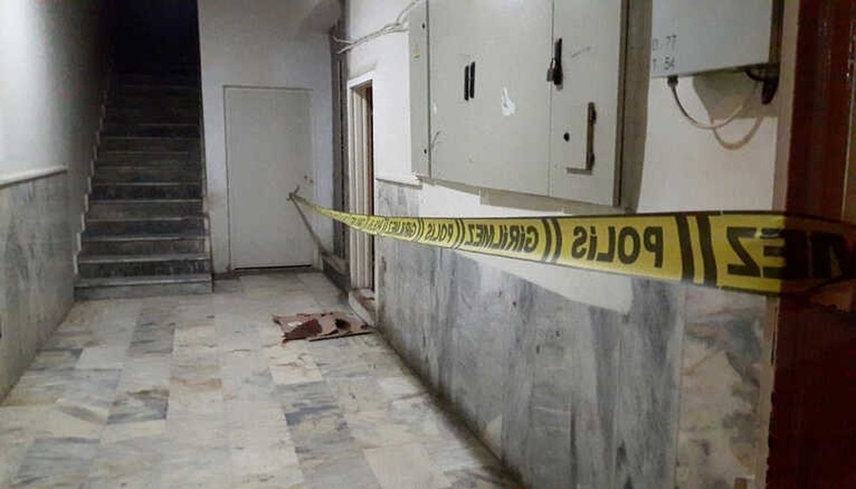 Kendisini Aldattığı Gerekçesiyle Dini Nikahlı Eşini Vurdu