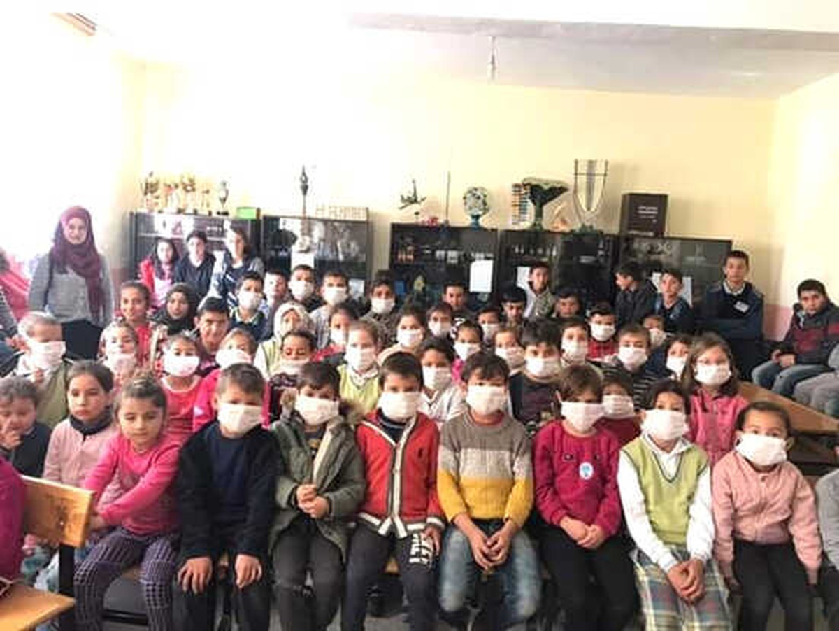 Kulu\'da Öğrenciler Lösemili Çocuklara Destek İçin Maske Taktı