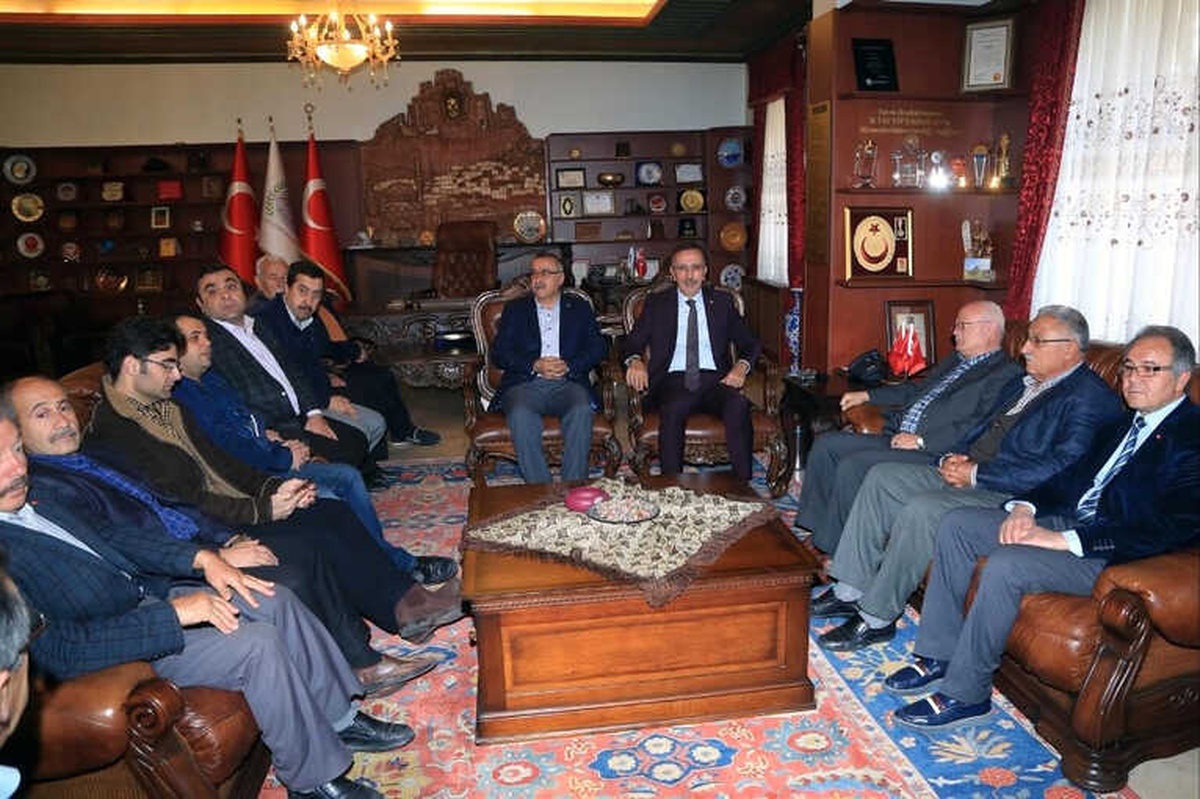 Seçen, Muhtarlarla İstişare Toplantısında Bir Araya Geldi
