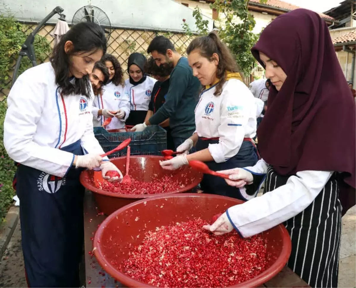 2. Geleneksel Nar Festivali Renkli Görüntülere Sahne Oldu