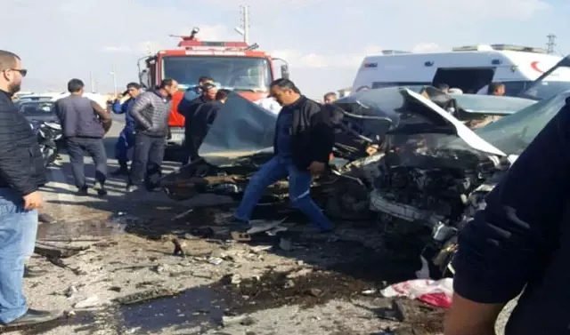 Afyonkarahisarda inanılmaz kaza Afyonkarahisarda inanılmaz kaza