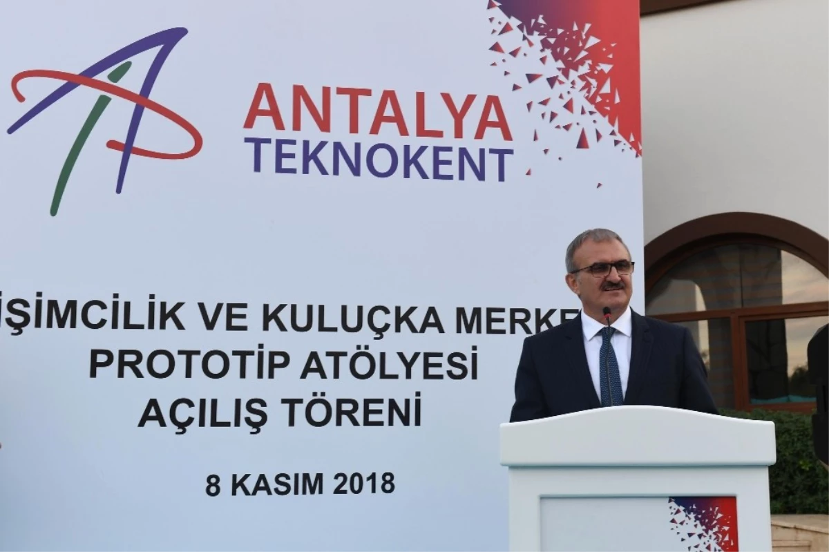 Antalya Türkiye\'nin Yazılım Merkezi Olmaya Aday