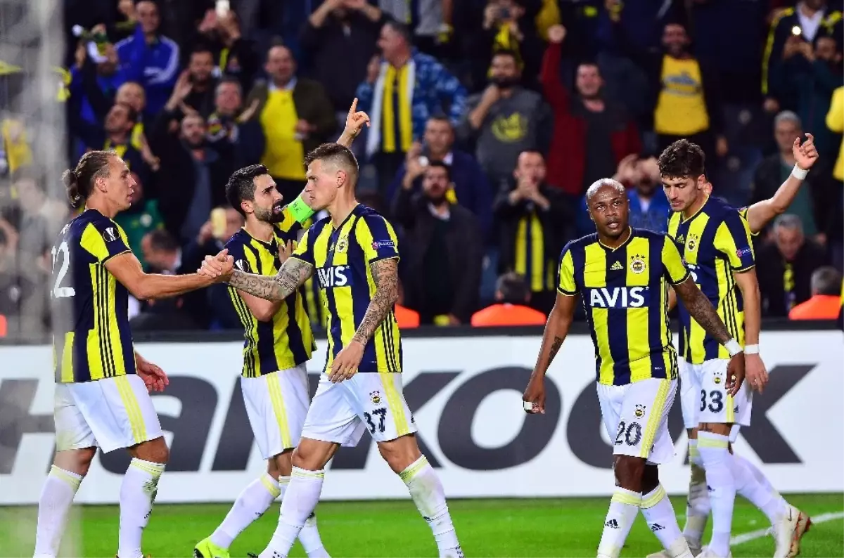 Avrupa\'da Türkiye\'nin Yüzünü Fenerbahçe Güldürdü