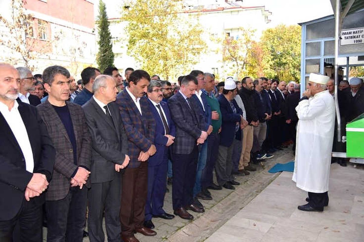 Bilecik Protokol Üyeleri Cenazede Buluştu
