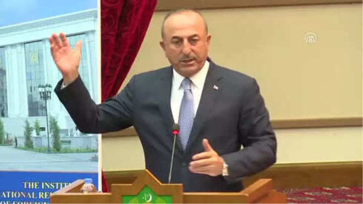 Çavuşoğlu: "Bugün Batıda Irkçılık, Yabancı Düşmanlığı, İslam ve Göçmen Düşmanlığı Had Safhada"