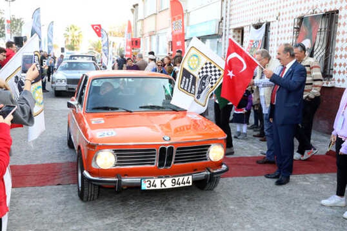 Klasik Otomobiller Mudanya\'daydı