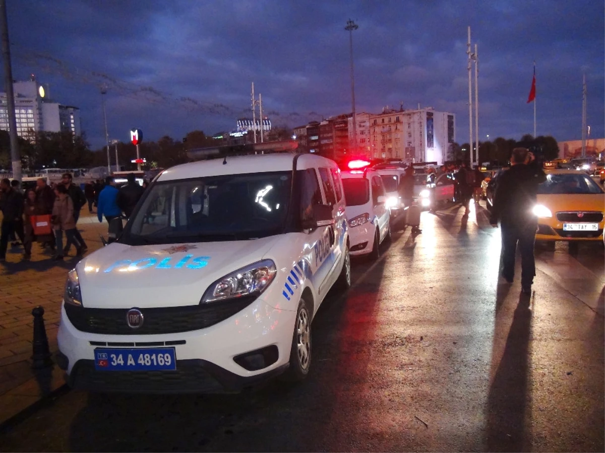 Polis, Taksim Meydanı\'nda Kuş Uçurtmadı