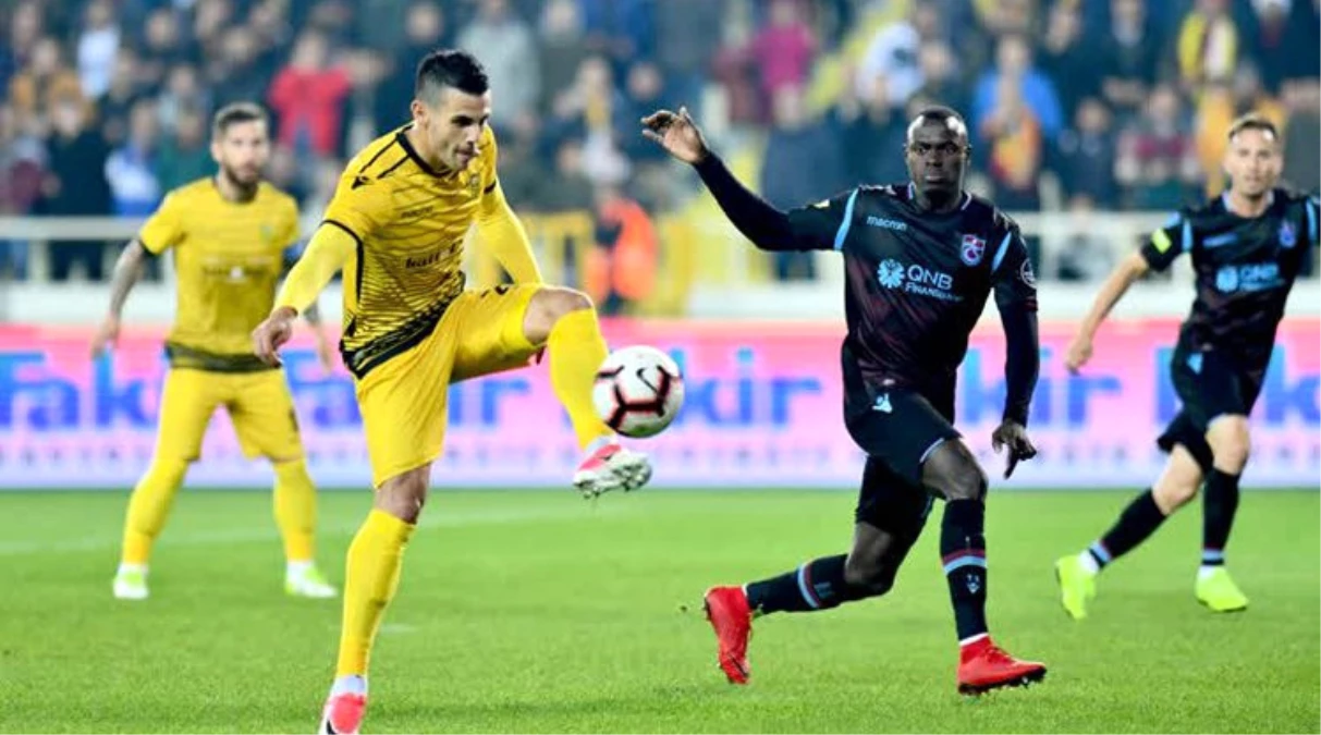 Trabzonspor, Deplasmanda Evkur Yeni Malatyaspor\'a 5-0 Mağlup Oldu