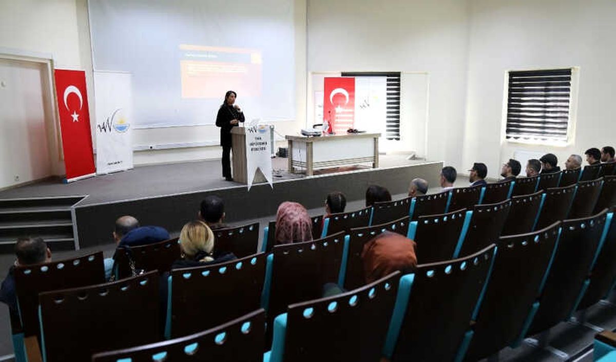 Van\'da \'Kadına Yönelik Şiddetle Mücadele\' Semineri