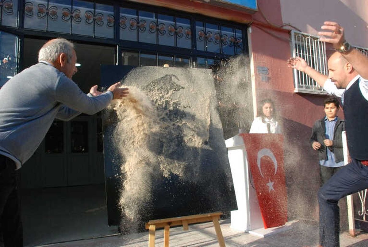 10 Kasım\'da Dikkat Çeken Siluet