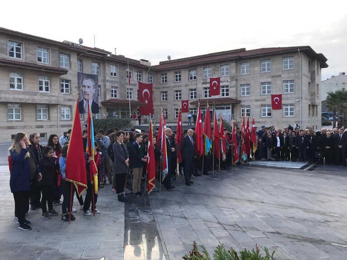 Akçakoca\'da Saat 09.05 Geçe Hayat Durdu