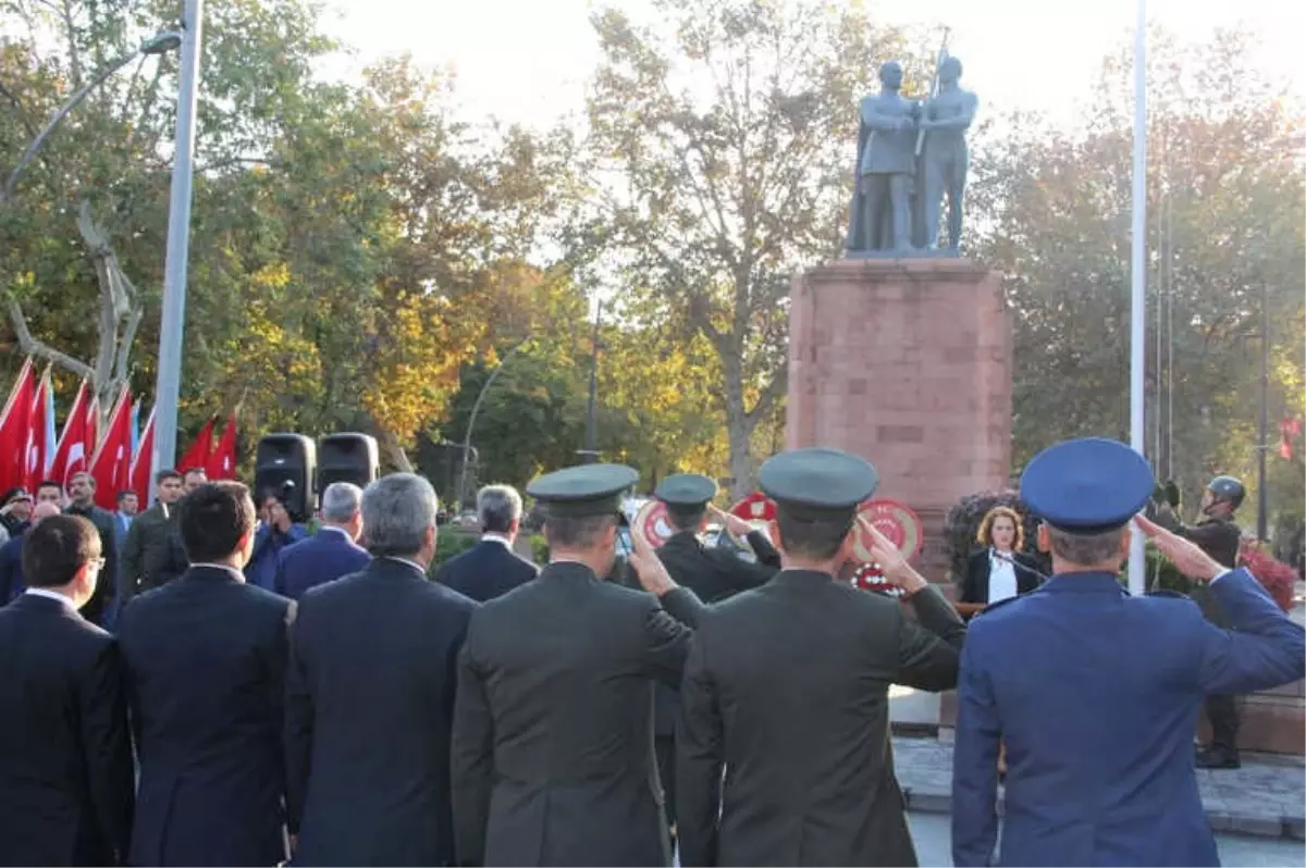 Atatürk Ölümünün 80.yılında Malatya\'da Anıldı