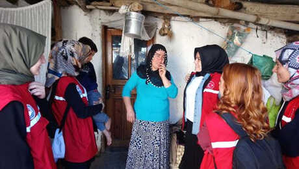 Batıdan Doğuya Gönül Alıp, Gönül Vermeye Geldiler