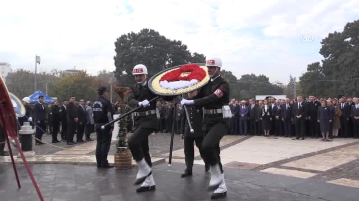 Büyük Önder Atatürk\'ü Anıyoruz