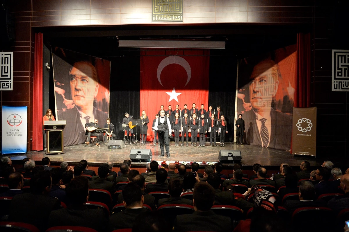 Büyük Önder Atatürk\'ü Anıyoruz
