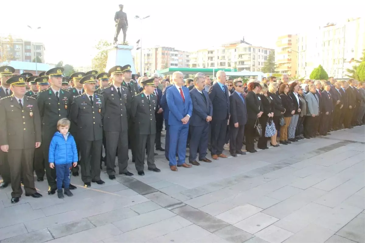 Edremit\'te 10 Kasım Atatürk\'ü Anma Törenleri