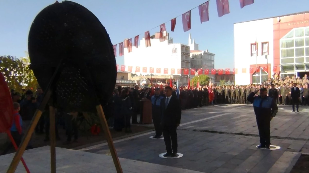 Erciş\'te 10 Kasım Atatürk\'ü Anma Programı